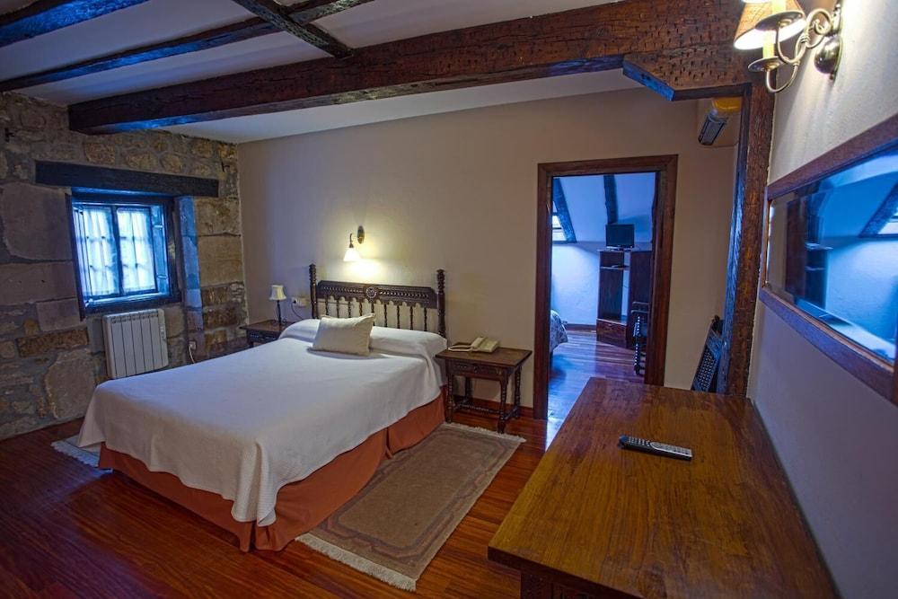 Hotel Altamira Santillana del Mar Luaran gambar
