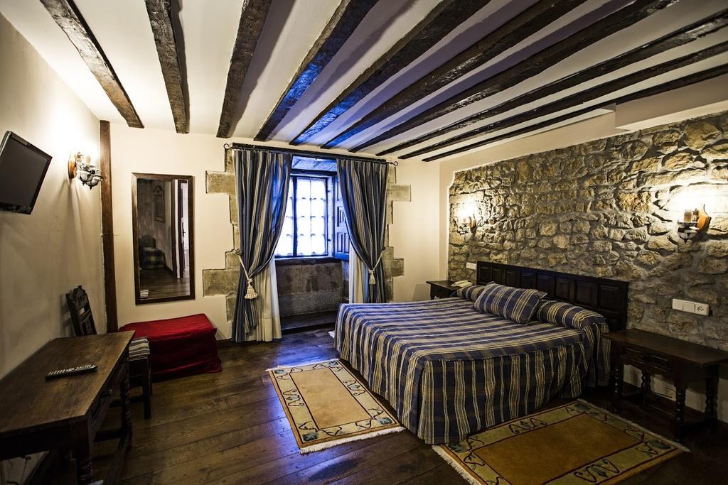 Hotel Altamira Santillana del Mar Luaran gambar