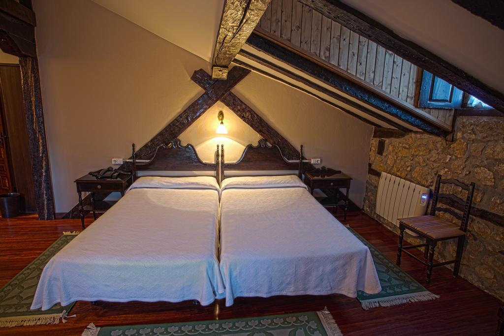 Hotel Altamira Santillana del Mar Luaran gambar